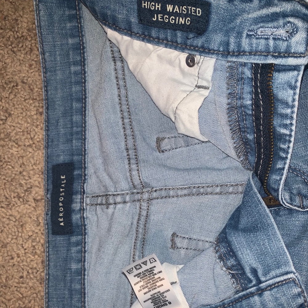 Blue Jeans - Picture 2 of 3